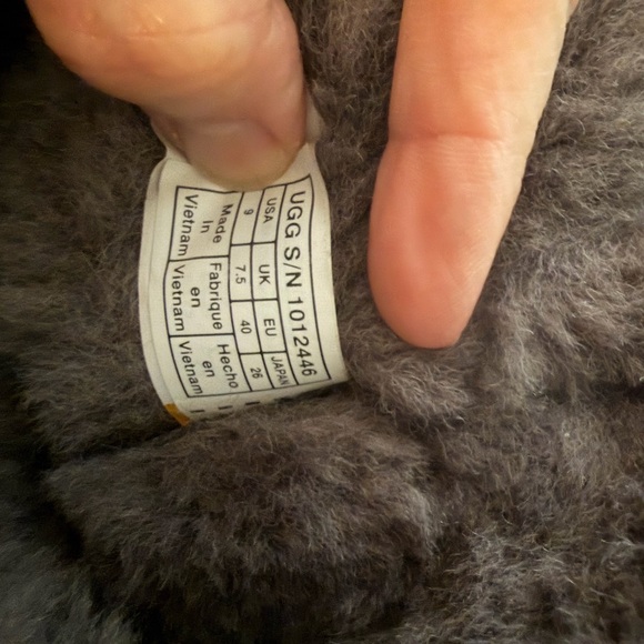 UGG Nash Buckle Grey Boots Size 9 - Picture 6 of 6